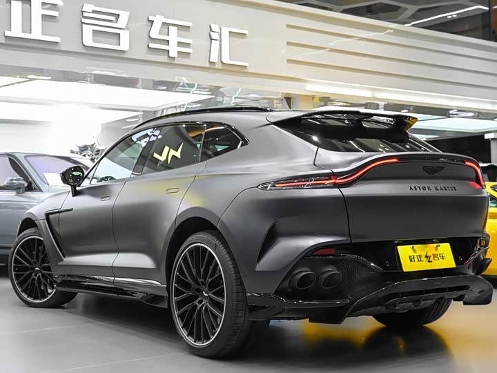 Фото 4 - Aston Martin DBX