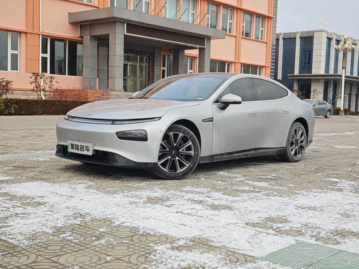 Фото 1 - XPeng P7