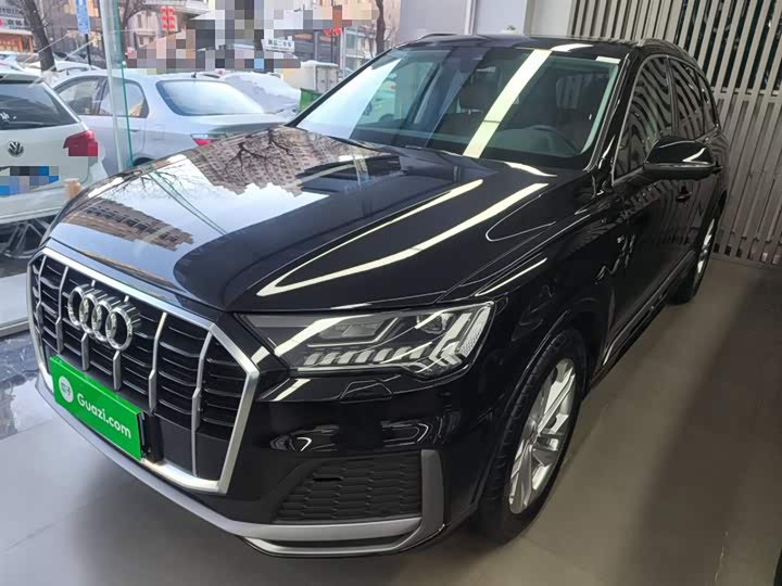 Фото 1 - Audi Q7