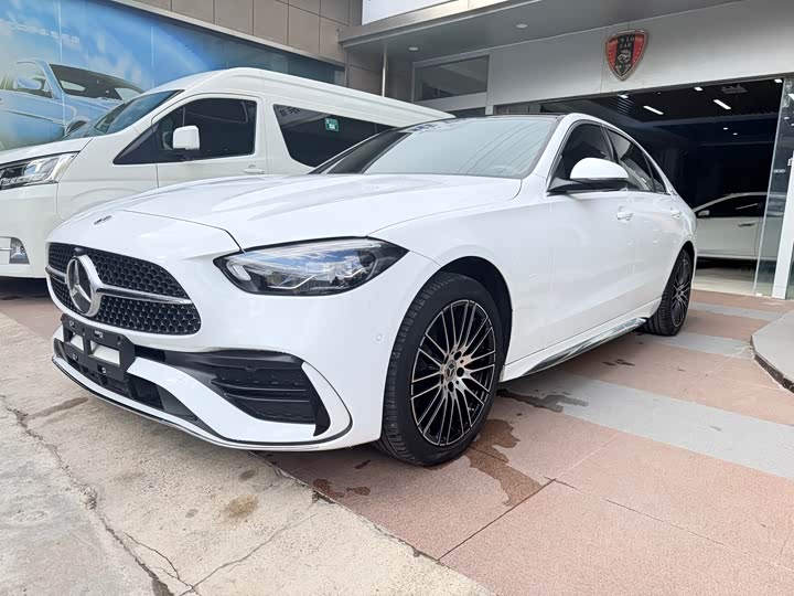 Фото 1 - Mercedes-Benz C-Class