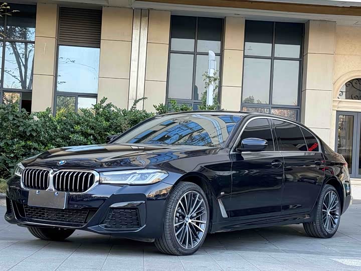 Фото 1 - BMW 5 Series