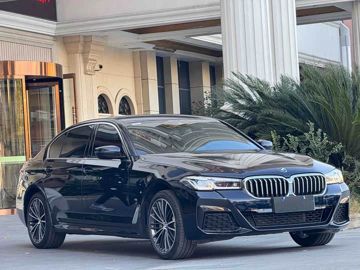 Фото 2 - BMW 5 Series