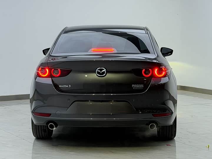 Фото 5 - Mazda 3 (Axela)