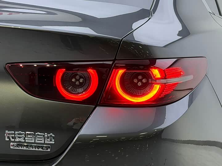 Фото 8 - Mazda 3 (Axela)