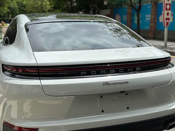 Фото 8 - Porsche Panamera