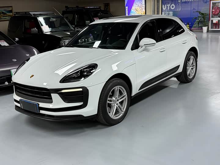 Фото 2 - Porsche Macan