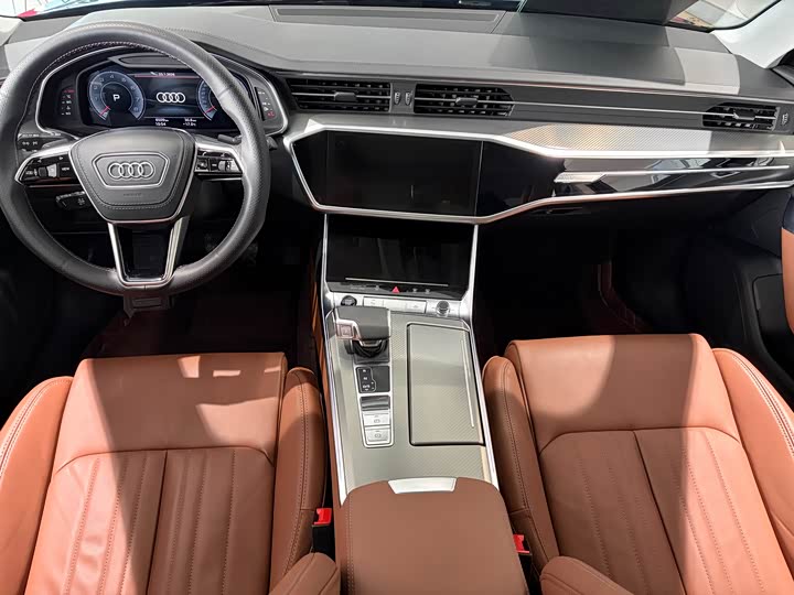 Фото 8 - Audi A6L
