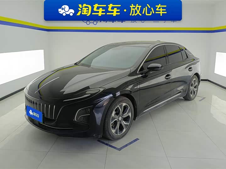 Фото 1 - Hongqi E-QM5