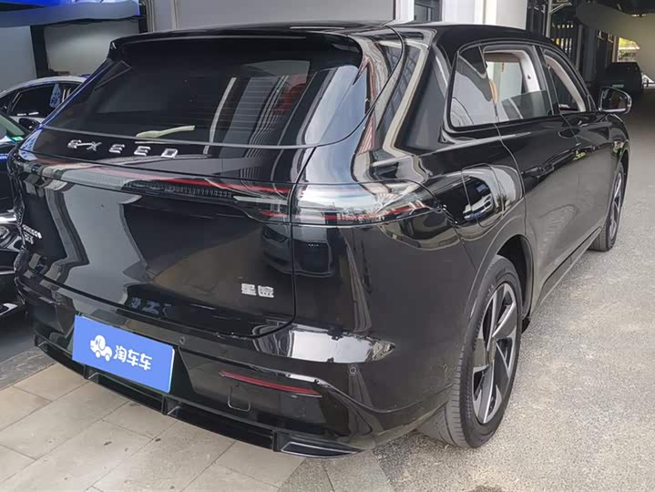 Фото 3 - Exeed Sterra ET