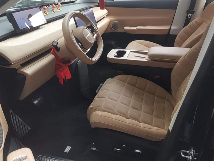 Фото 9 - Exeed Sterra ET