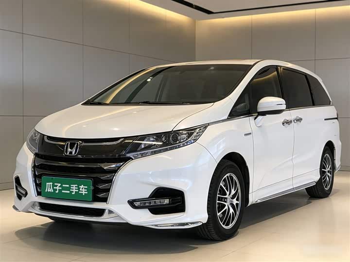 Фото 1 - Honda Odyssey