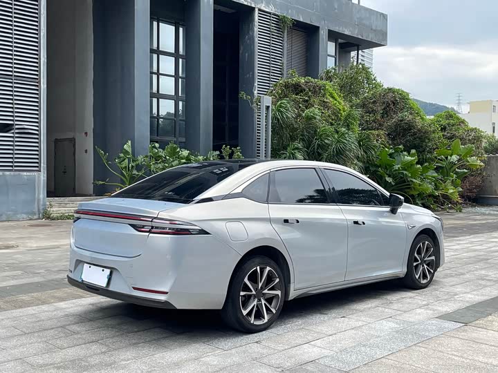 Фото 3 - GAC Aion S Plus