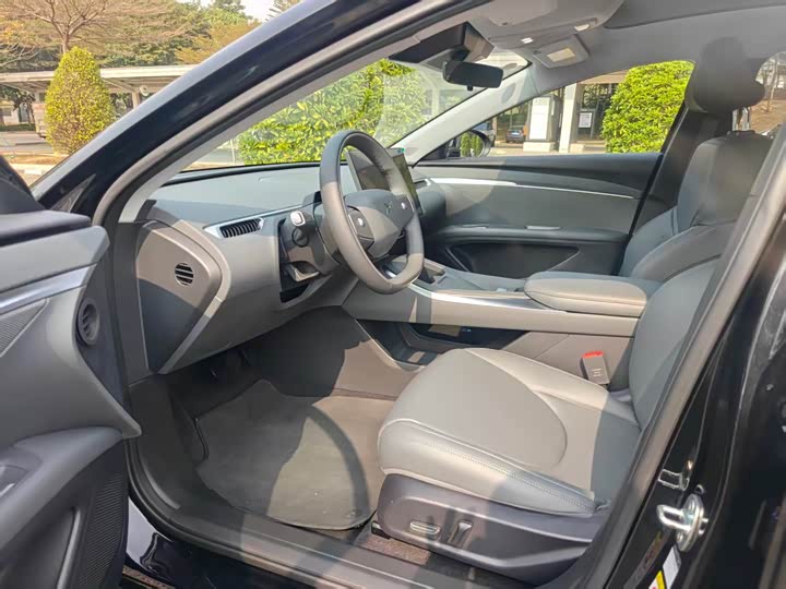 Фото 8 - XPeng Mona M03