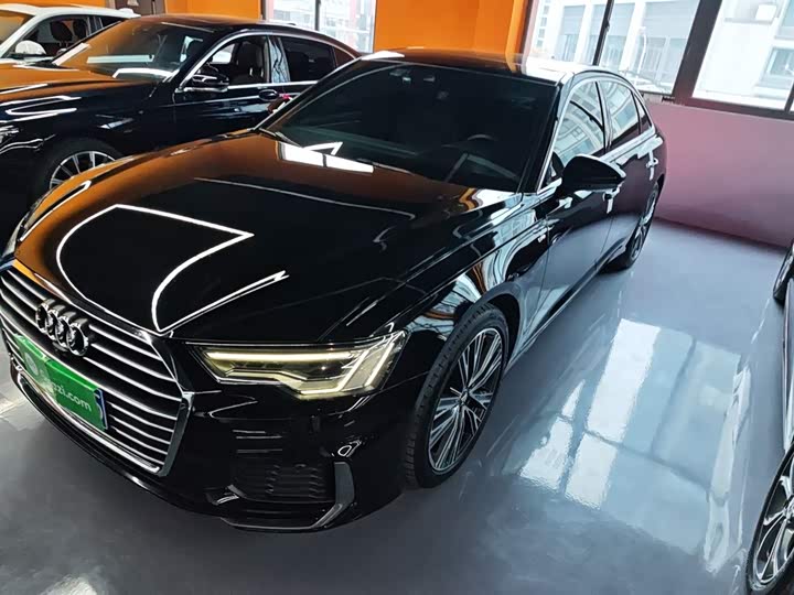 Фото 2 - Audi A6L