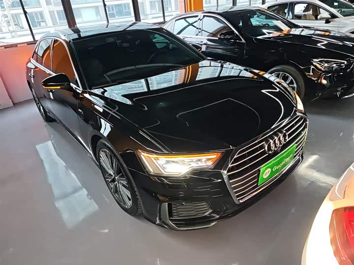 Фото 4 - Audi A6L