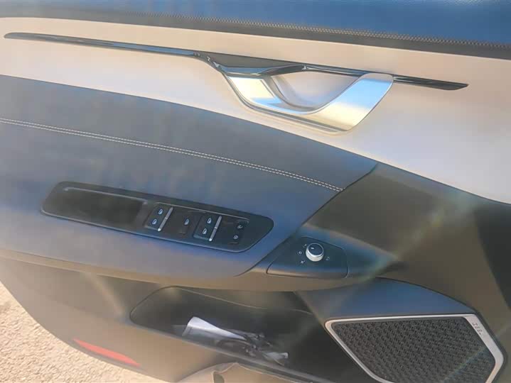 Фото 7 - Geely Geometry A