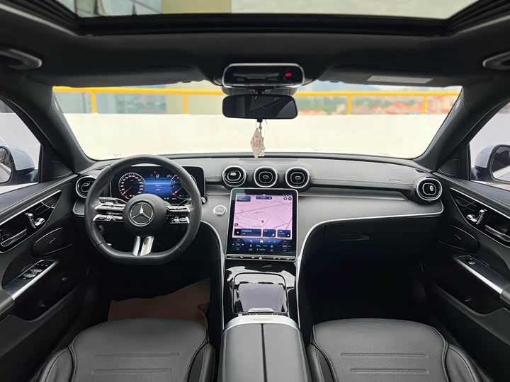 Фото 7 - Mercedes-Benz C-Class