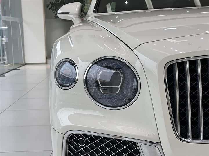 Фото 4 - Bentley Flying Spur Hybrid