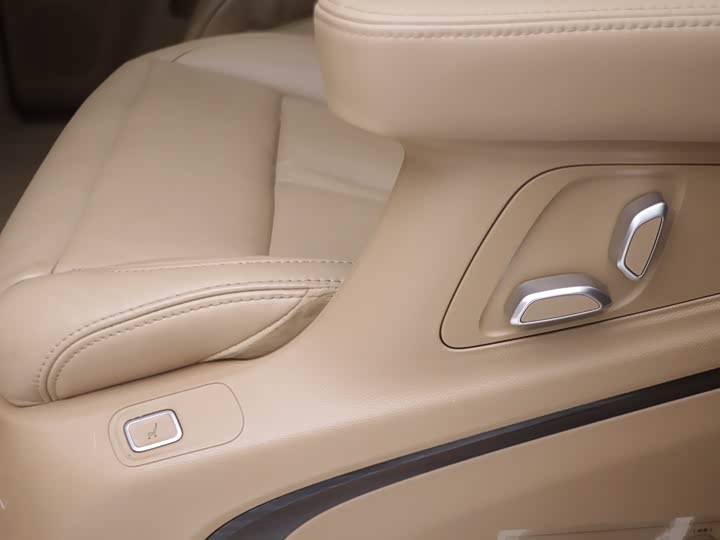 Фото 9 - Buick GL8 ES