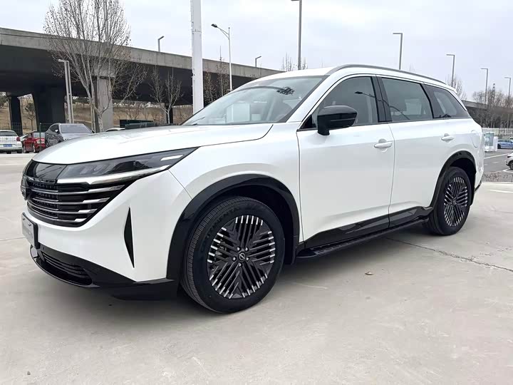 Фото 1 - Nissan Pathfinder