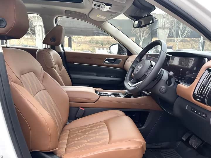 Фото 7 - Nissan Pathfinder