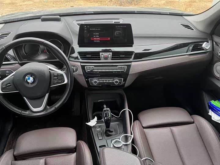 Фото 8 - BMW X1
