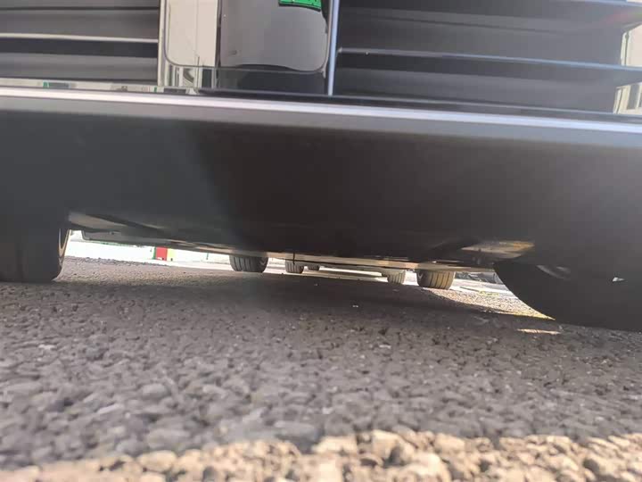 Фото 3 - LiXiang i8