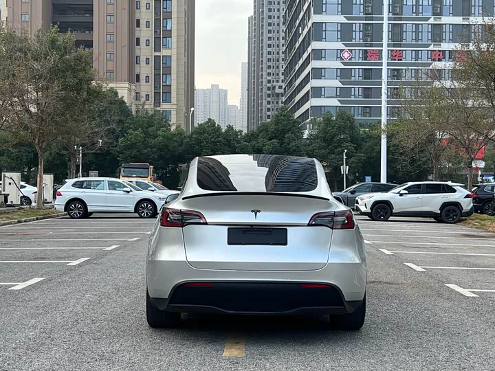 Фото 5 - Tesla Model Y