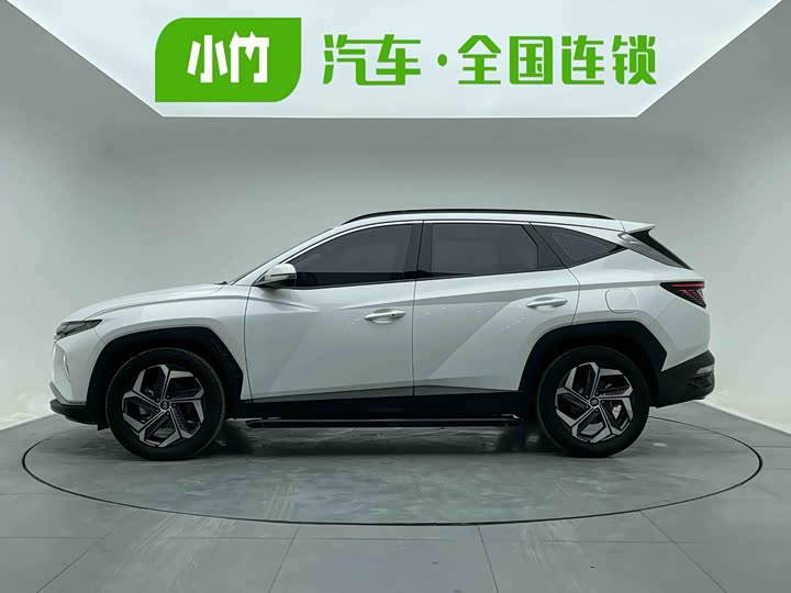 Фото 3 - Hyundai Tucson L