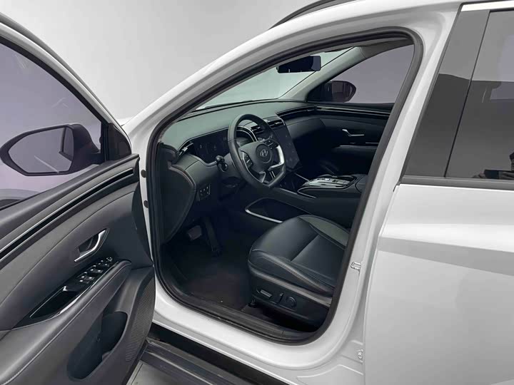 Фото 9 - Hyundai Tucson L