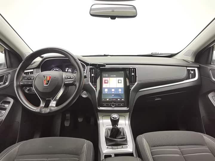 Фото 5 - Roewe RX5