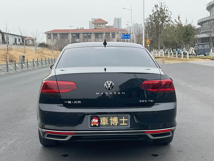 Фото 8 - Volkswagen Magotan