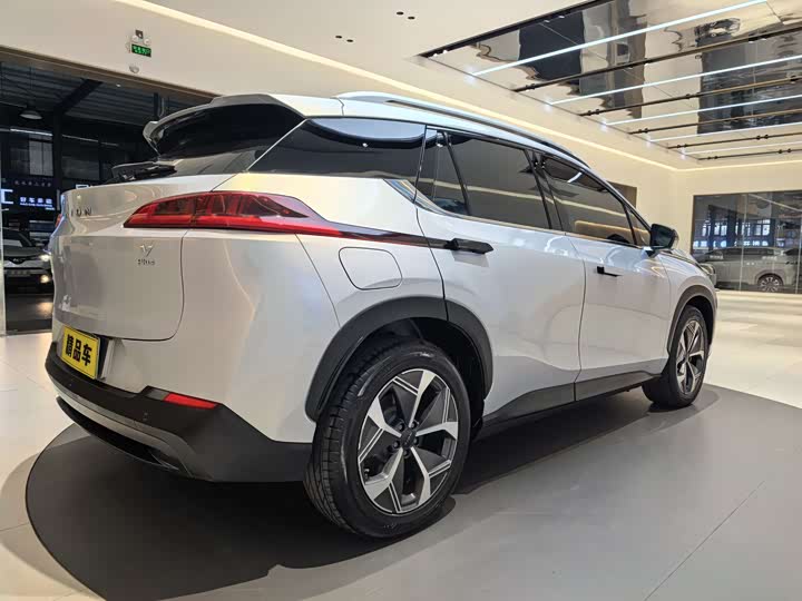 Фото 8 - GAC Aion V