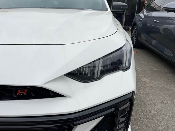 Фото 4 - GAC Trumpchi Empow R