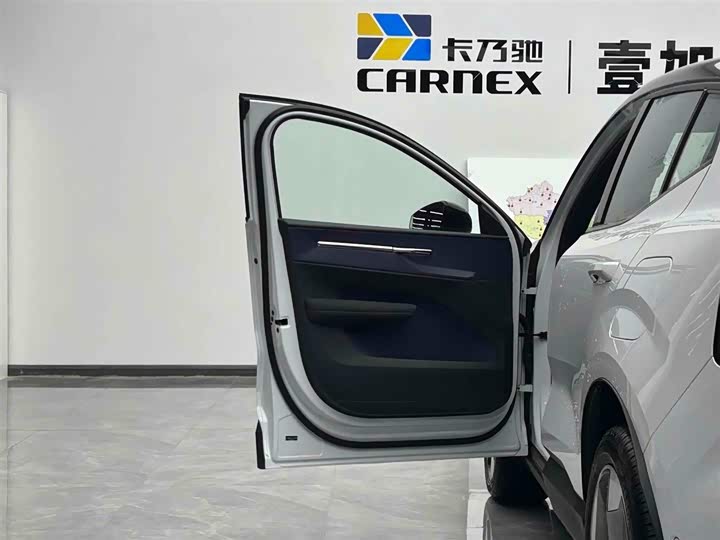 Фото 5 - Volvo EX30