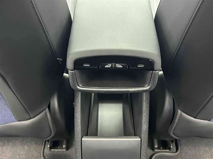 Фото 9 - Volvo EX30