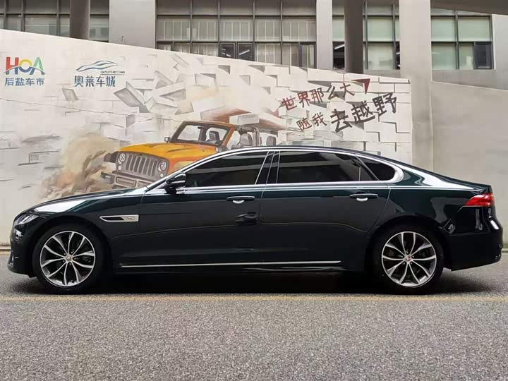 Фото 3 - Jaguar XF L