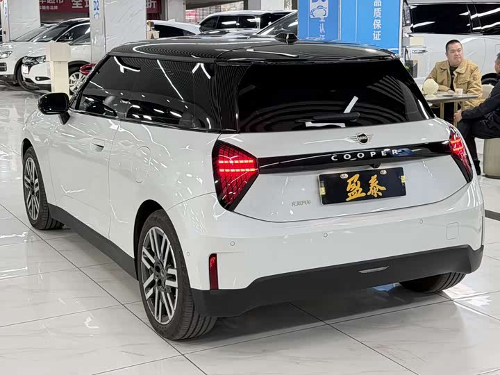 Фото 5 - Mini Cooper