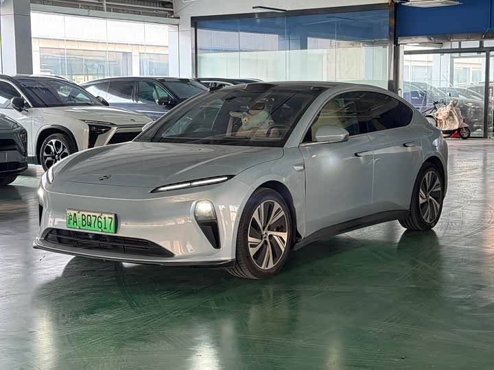 Фото 1 - Nio ET5