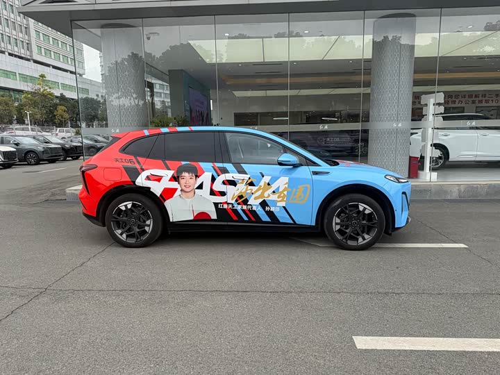 Фото 2 - Hongqi EHS5 (Tiangong 06)