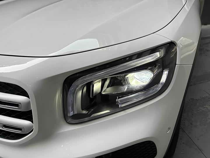 Фото 4 - Mercedes-Benz GLB-Class