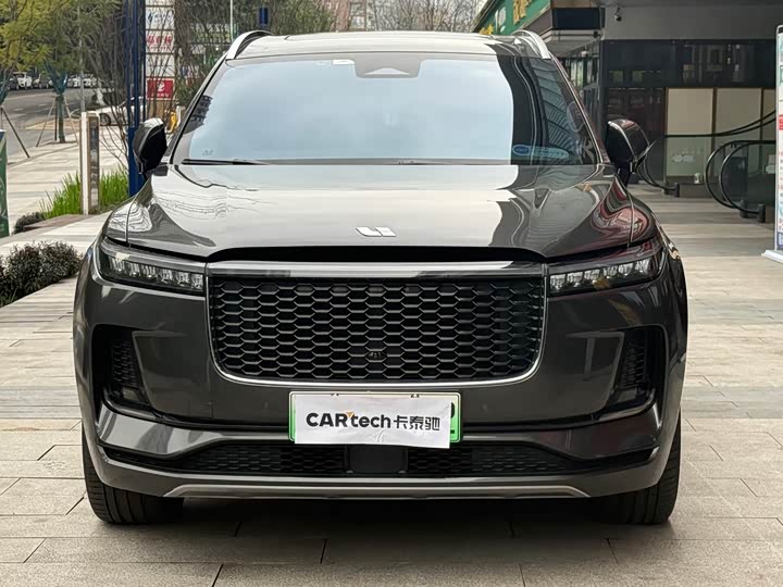 Фото 2 - LiXiang One