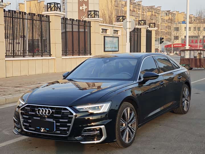 Фото 1 - Audi A6L