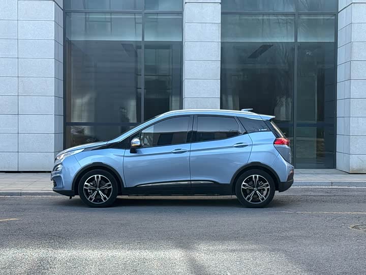 Фото 4 - Beijing EX3