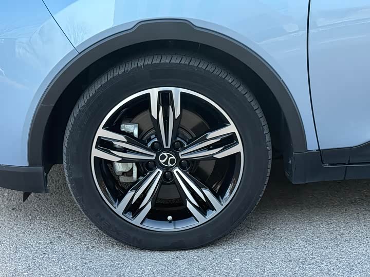 Фото 5 - Beijing EX3