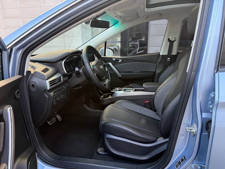 Фото 8 - Beijing EX3