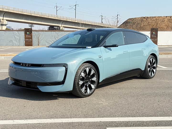 Фото 1 - Audi × SAIC E5 Sportback