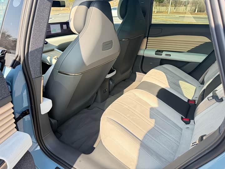 Фото 5 - Audi × SAIC E5 Sportback