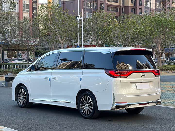 Фото 9 - GAC Trumpchi M8