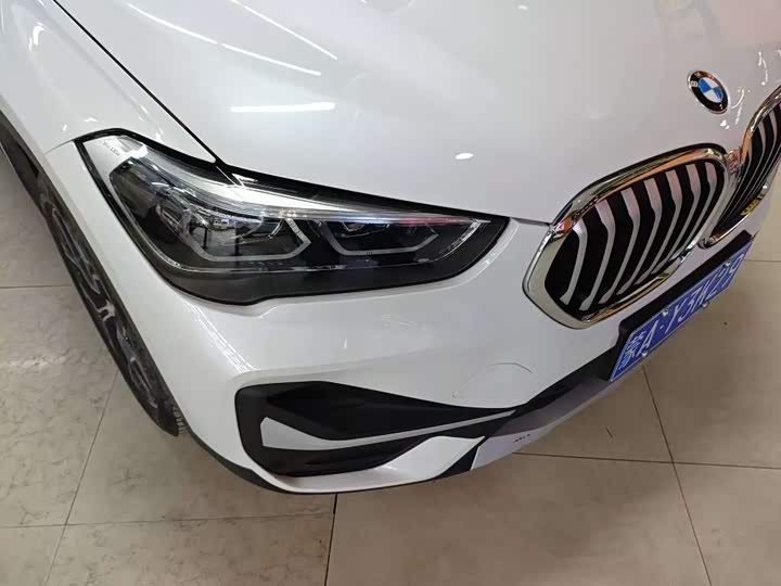 Фото 6 - BMW X1